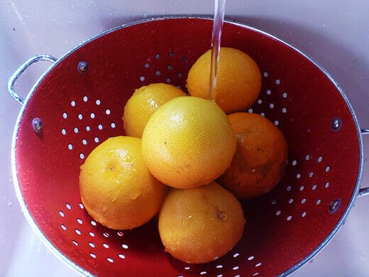 Thoroughly wash oranges and grapefruits