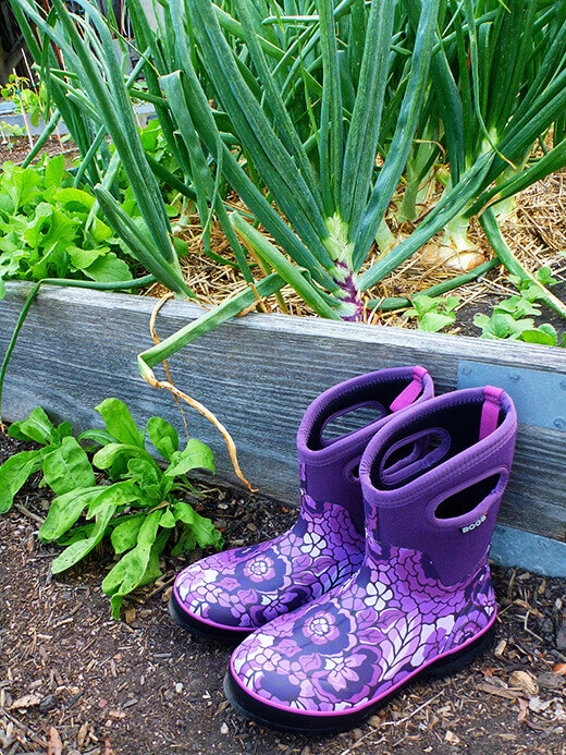 A Giveaway From Bogs! Stylie and Sturdy Shoes for the Garden (and Beyond)