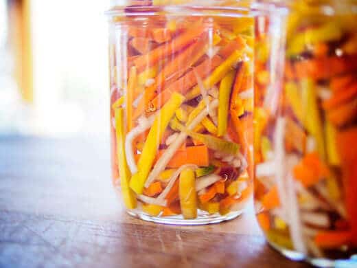 Vietnamese Daikon and Carrot Pickles (Đồ Chua)