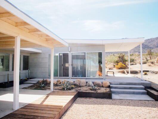 Modern retreat in Joshua Tree