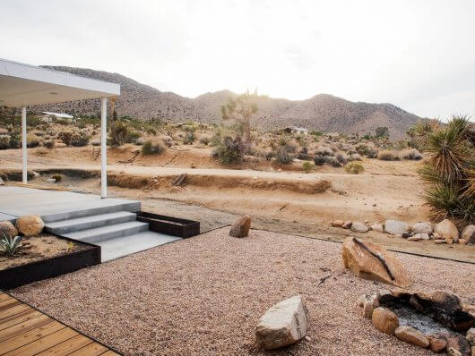 Modern retreat in Joshua Tree