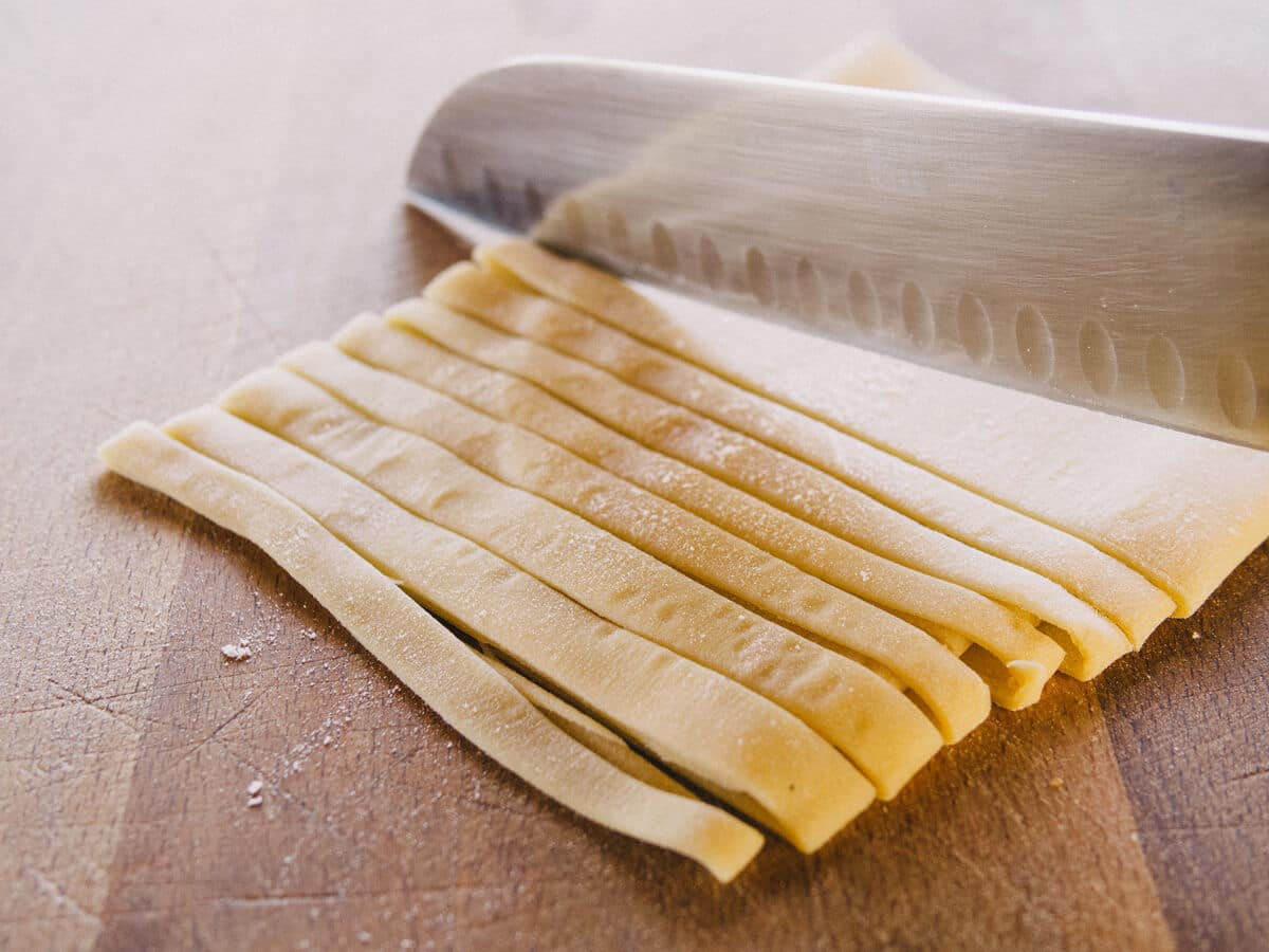 Cut the pasta to your desired width