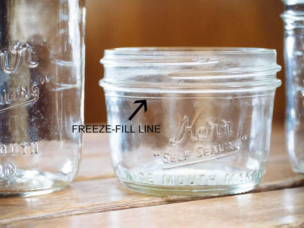 Freeze-fill line on wide-mouth half-pint mason jar