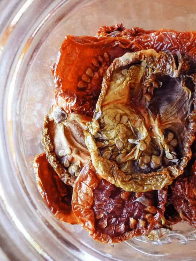 How to Make Sun-Dried Tomatoes In the Oven—Easily!