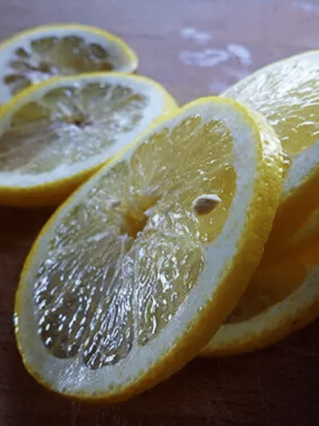 The Best Way to Freeze Fresh Lemons