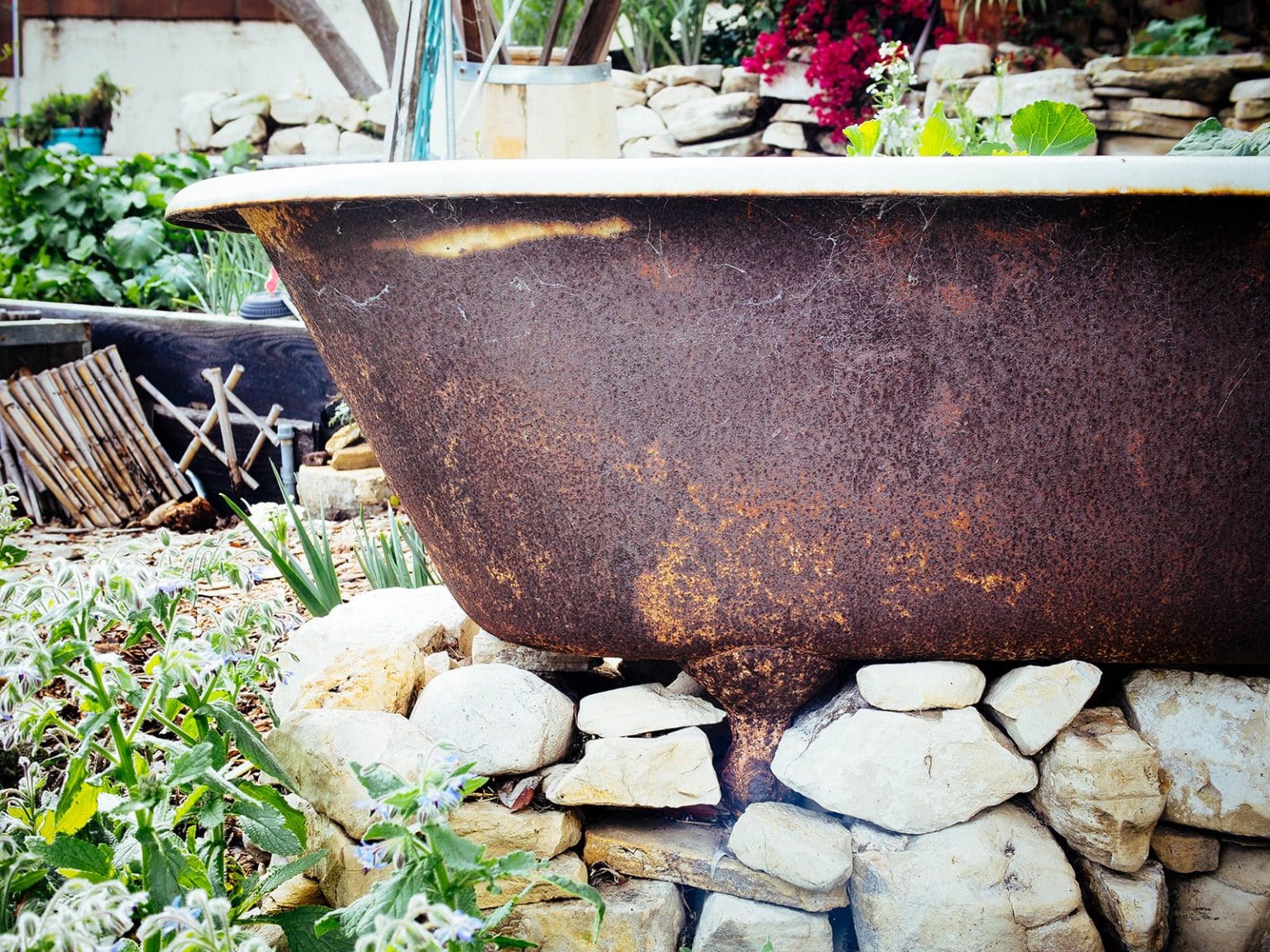 How I Turned a Vintage Clawfoot Bathtub Into a Planter Garden Betty