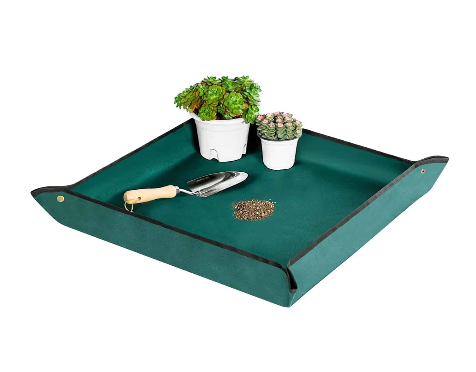 Foldable repotting mat