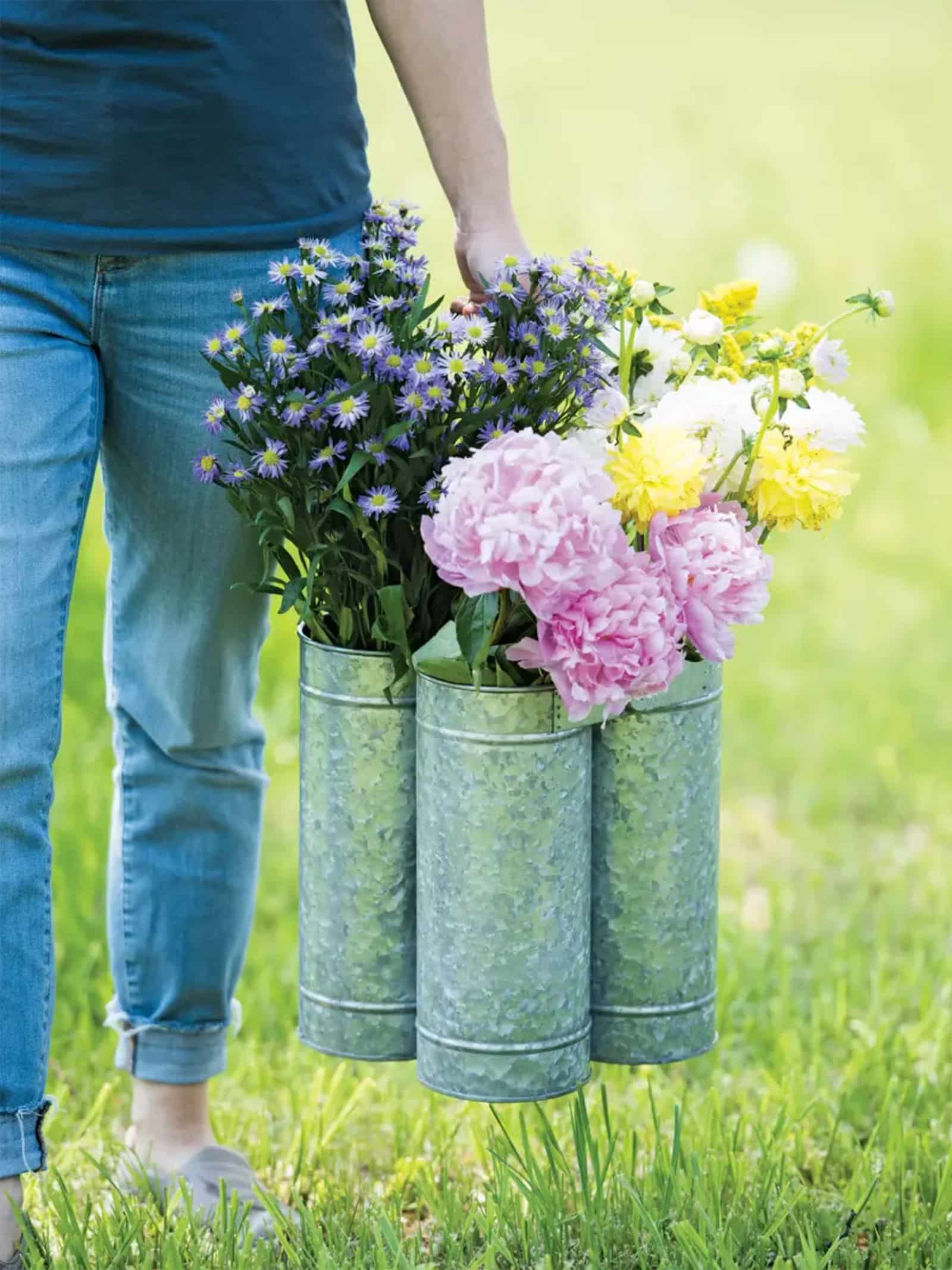 Galvanized steel flower caddy