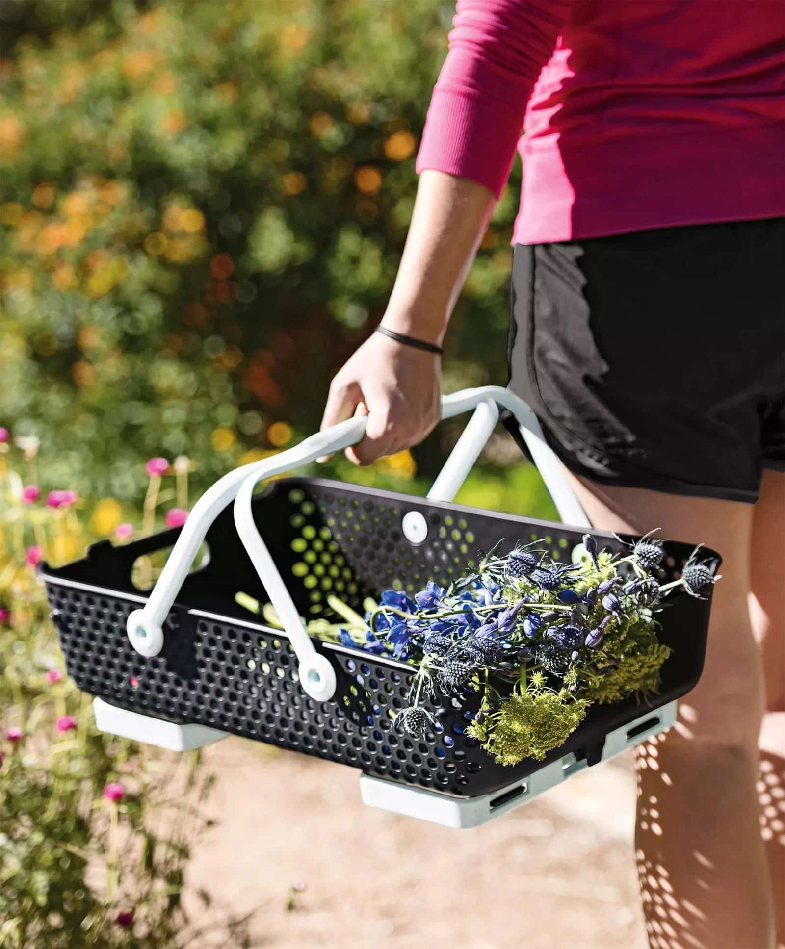 Stackable harvest basket