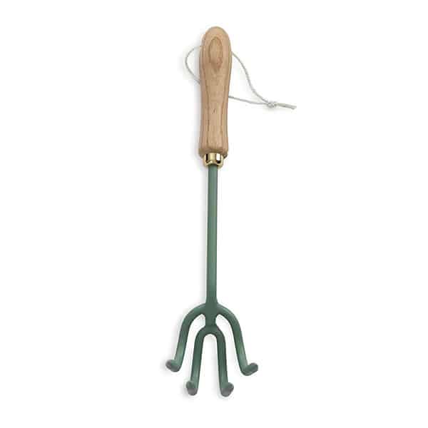 Hand cultivator